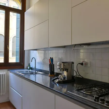 Ca' Dino - Canal View 베니스