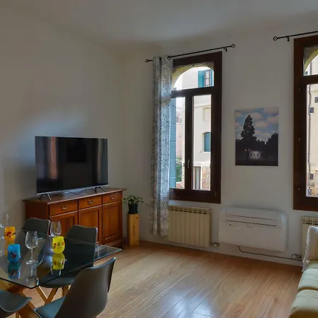 Ca' Dino - Canal View Apartment