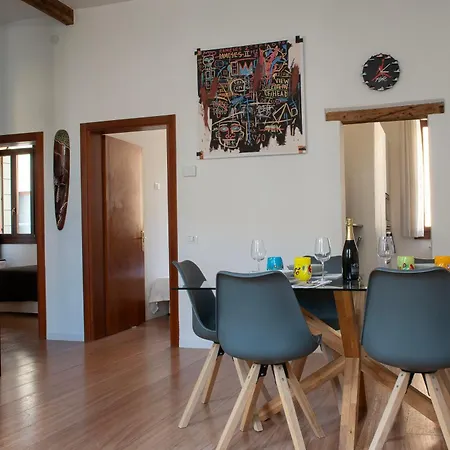 Ca' Dino - Canal View Apartment Venedig
