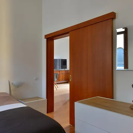 Ca' Dino - Canal View Apartment Venedig
